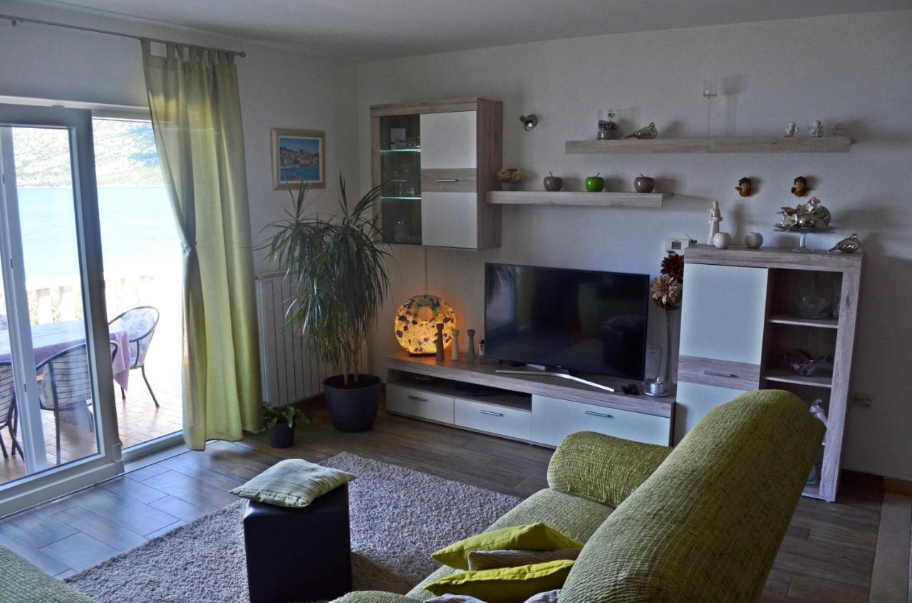 Apartments Rina - Kneze Račišće Exterior foto