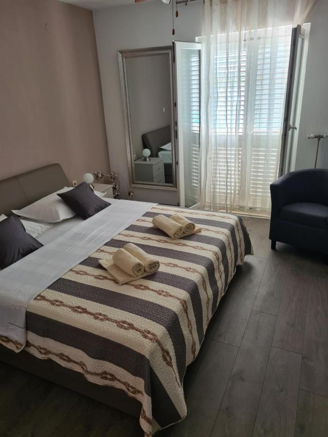 Apartments Rina - Kneze Račišće Zimmer foto